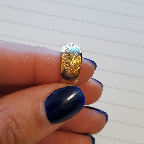 18k solid yellow and white gold pinky ring/band - Picture 10 of 11